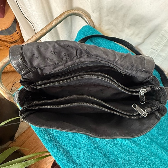 Kenneth Cole Vintage Soft Thick Black Leather Organizer Crossbody Roomy - Picture 5 of 11